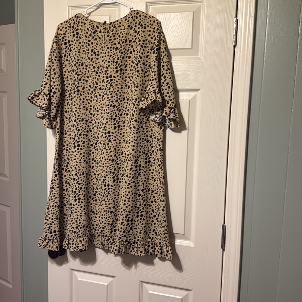 Dress - Picture 2 of 2